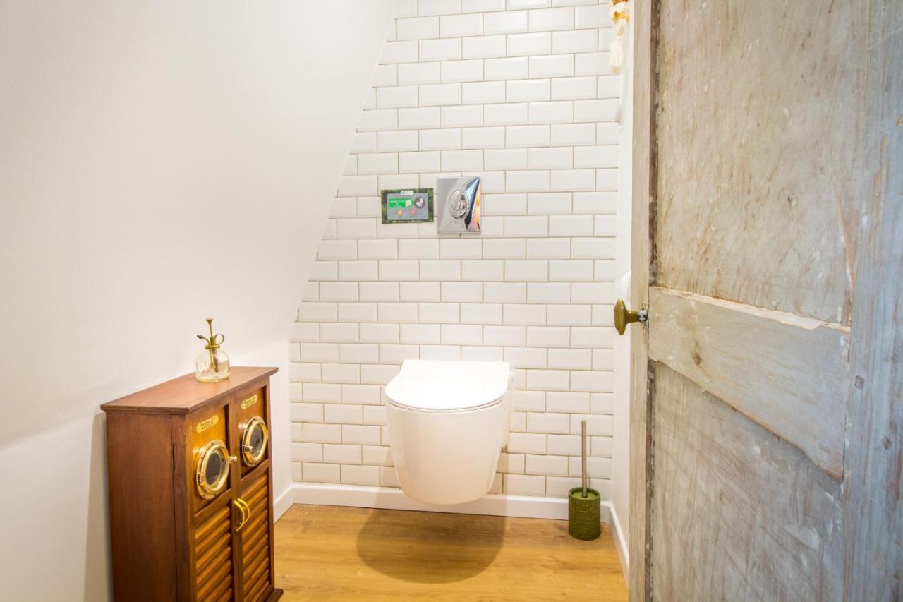 Jacuzzi - La Petite Romantique - Flobnb Laon Exterior foto
